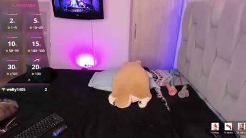 Sophie  online show from 12-19-25, 10:00