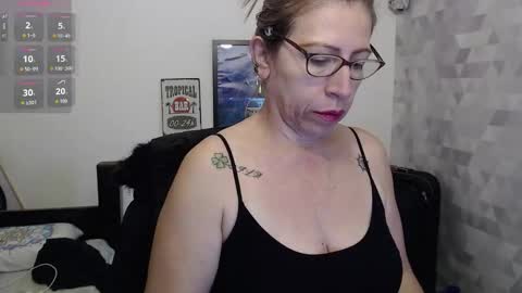 CHAYLA VICTORIA RUIZ  online show from 09-22-25, 11:56