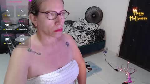 CHAYLA VICTORIA RUIZ  online show from 10-25-25, 11:29