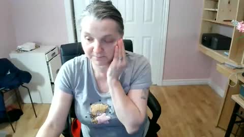 chealsiek online show from 04-09-26, 02:11