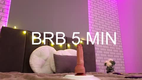 Jenny  please dont forget to thumbs up me  online show from 12-23-24, 01:03