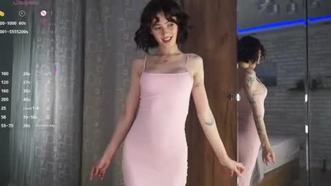 Snapshot of chee_cha chatting on 06-19-26, 10:13 chicha online show from 06-19-26, 10:13