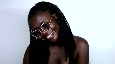 cheeky_charms online show from 10-22-25, 09:47