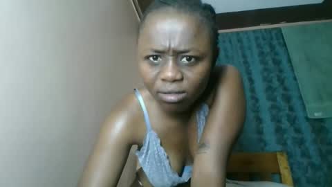 cheeky_charms online show from 04-26-26, 08:17