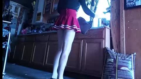 Snapshot of cheerleader_crossdresser chatting on 05-11-26, 06:49 cheerleader_crossdresser online show from 05-11-26, 06:49