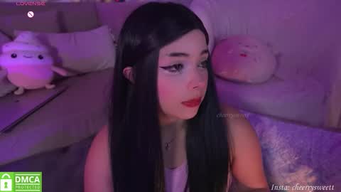 Snapshot of cheerrysweett chatting on 11-27-25, 12:02 Baby Cherry online show from 11-27-25, 12:02