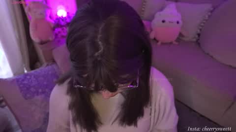 Snapshot of cheerrysweett chatting on 02-01-26, 08:51 Baby Cherry online show from 02-01-26, 08:51