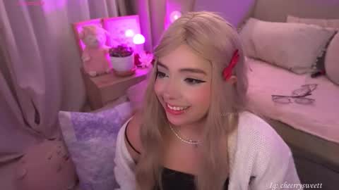 Snapshot of cheerrysweett chatting on 02-24-26, 02:53 Baby Cherry online show from 02-24-26, 02:53