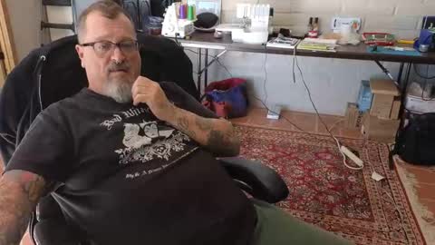 Snapshot of chefbare chatting on 01-17-26, 08:12 Chefbare Lex Edwards online show from 01-17-26, 08:12