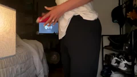 Snapshot of chelarose chatting on 03-04-26, 02:23 chelarose online show from 03-04-26, 02:23