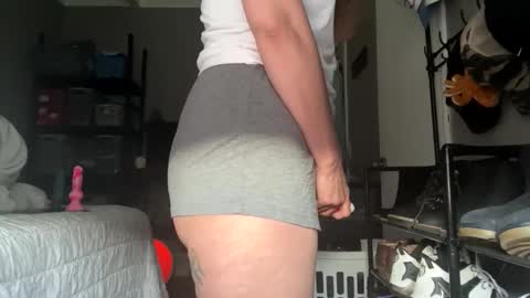 Snapshot of chelarose chatting on 03-06-26, 02:57 chelarose online show from 03-06-26, 02:57