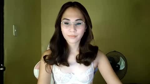 chelly4u69 online show from 05-19-26, 01:22