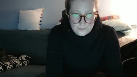 Snapshot of chelseasentra1 chatting on 12-18-24, 08:57 Chelsea online show from 12-18-24, 08:57