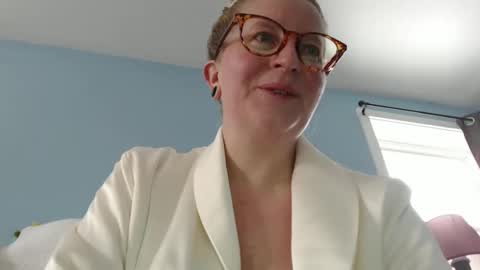 Snapshot of chelseasentra1 chatting on 01-13-25, 05:12 Chelsea online show from 01-13-25, 05:12