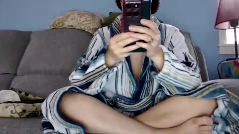 Snapshot of chelseasentra1 chatting on 10-22-25, 02:28 Chelsea online show from 10-22-25, 02:28