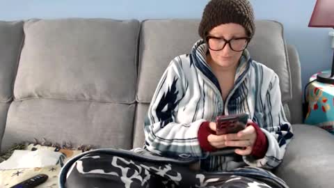 Snapshot of chelseasentra1 chatting on 01-05-26, 05:27 Chelsea online show from 01-05-26, 05:27