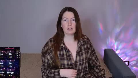 Snapshot of chelsey_rayne chatting on 10-13-25, 07:47 Instagram faroffland online show from 10-13-25, 07:47