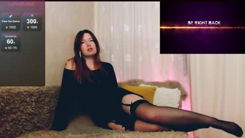 Snapshot of chelsey_rayne chatting on 05-17-26, 08:49 Instagram faroffland online show from 05-17-26, 08:49