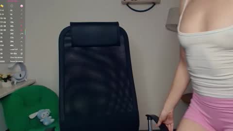 Snapshot of chelsiecleal chatting on 02-15-26, 08:16 chelsiecleal online show from 02-15-26, 08:16