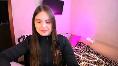Snapshot of chelsyluxex chatting on 06-28-26, 01:55 Chelsy Luxe online show from 06-28-26, 01:55