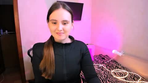Snapshot of chelsyluxex chatting on 07-04-26, 10:10 Chelsy Luxe online show from 07-04-26, 10:10