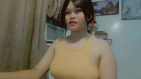 Snapshot of chennybbgirl chatting on 09-21-25, 02:40 chenny online show from 09-21-25, 02:40