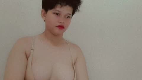 Snapshot of chennybbgirl chatting on 10-05-25, 01:20 chenny online show from 10-05-25, 01:20