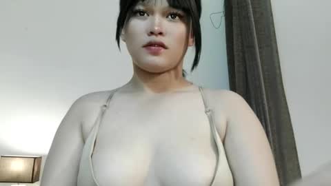 Snapshot of chennybbgirl chatting on 12-02-25, 04:13 chenny online show from 12-02-25, 04:13