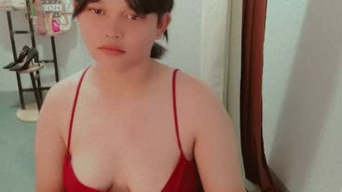Snapshot of chennybbgirl chatting on 02-14-26, 04:59 chenny online show from 02-14-26, 04:59