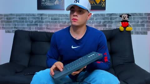 Snapshot of chepe_fit chatting on 01-04-25, 06:30 chepe vause online show from 01-04-25, 06:30