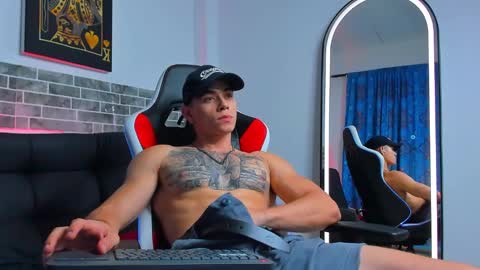 Snapshot of chepe_fit chatting on 02-21-25, 07:34 chepe vause online show from 02-21-25, 07:34