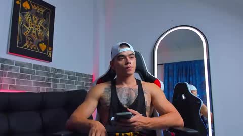 Snapshot of chepe_fit chatting on 02-22-25, 04:51 chepe vause online show from 02-22-25, 04:51