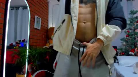 Snapshot of chepe_fit chatting on 11-29-25, 02:03 chepe vause online show from 11-29-25, 02:03