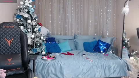 Snapshot of cherishsia chatting on 12-29-24, 03:11 Adriana online show from 12-29-24, 03:11