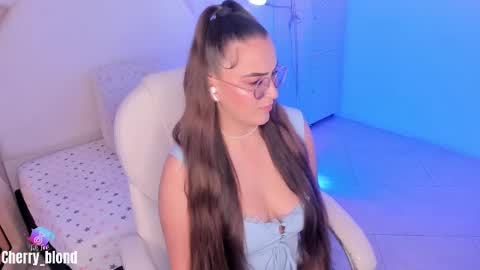 Cherry online show from 10-03-25, 09:23