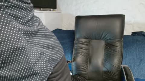 thanks guys see you tomorrow online show from 02-06-25, 03:31