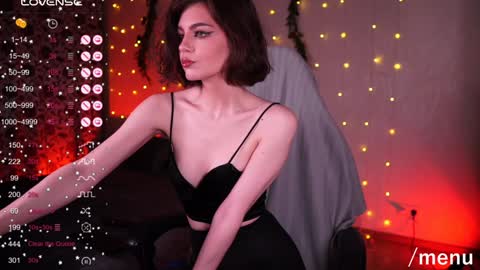 Snapshot of cherry_bombs chatting on 12-23-24, 02:35 Kate online show from 12-23-24, 02:35