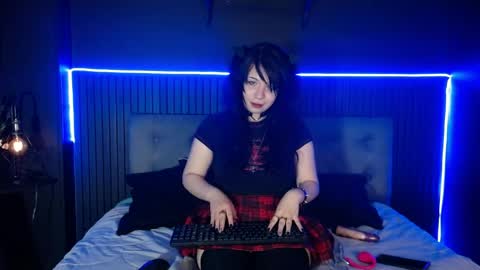 cherry_darck online show from 04-24-26, 02:52