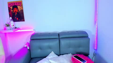 Snapshot of cherry_gate chatting on 10-03-25, 04:20 cherry_gate online show from 10-03-25, 04:20