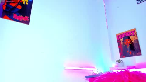 Snapshot of cherry_gate chatting on 10-31-25, 04:35 cherry_gate online show from 10-31-25, 04:35