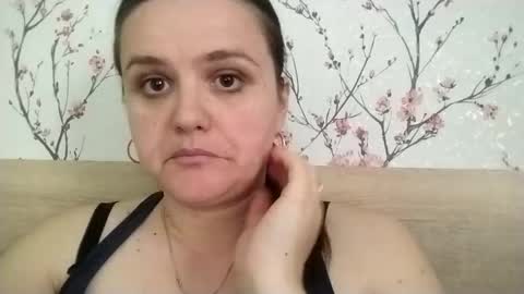 Snapshot of cherry_karla chatting on 03-08-25, 11:58 Karla online show from 03-08-25, 11:58