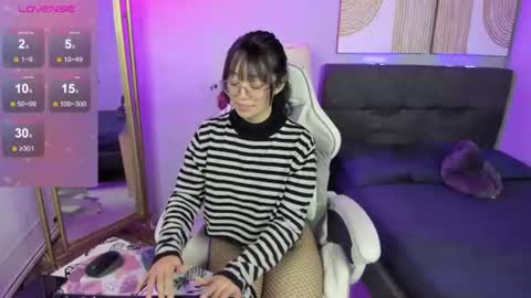Chloe online show from 07-23-26, 07:50