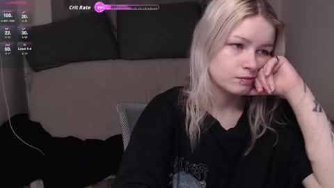 Snapshot of cherry_night666 chatting on 12-18-25, 10:27 Morty online show from 12-18-25, 10:27