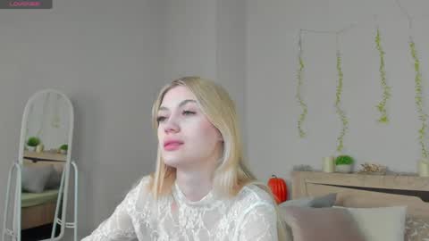 Snapshot of cherry_pr1ce chatting on 05-20-26, 10:49 cherry_pr1ce online show from 05-20-26, 10:49