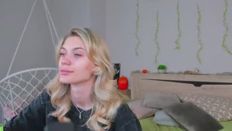 Snapshot of cherry_pr1ce chatting on 07-16-26, 12:05 cherry_pr1ce online show from 07-16-26, 12:05