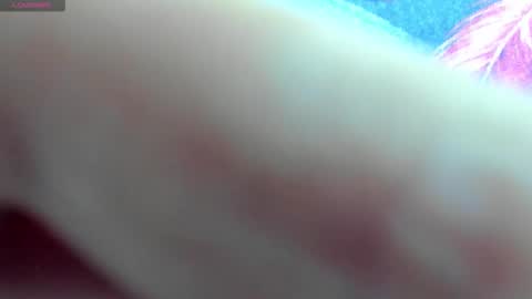 Snapshot of cherry_pussy1 chatting on 10-09-25, 09:18 Mia online show from 10-09-25, 09:18