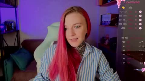 Roxy online show from 10-25-25, 09:09