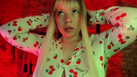     online show from 10-24-25, 11:39