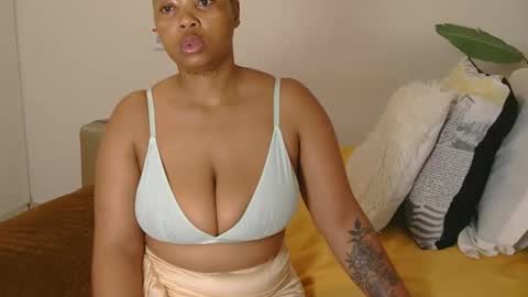 Snapshot of cherrybabexx chatting on 12-23-24, 08:00 Cherrybabe online show from 12-23-24, 08:00