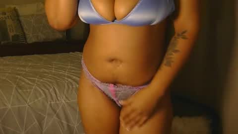 Snapshot of cherrybabexx chatting on 01-19-25, 09:45 Cherrybabe online show from 01-19-25, 09:45